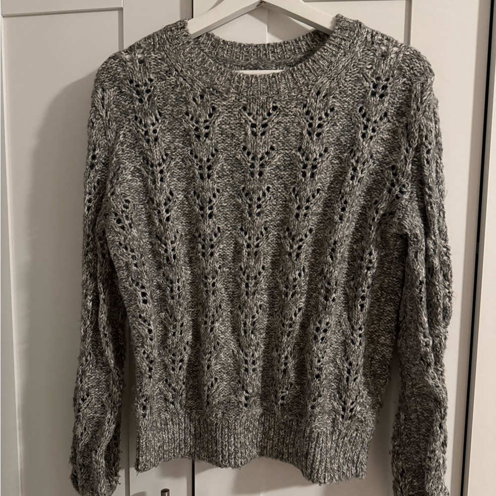 Abercrombie & Fitch Gray Cable Knit Crewneck Sweater